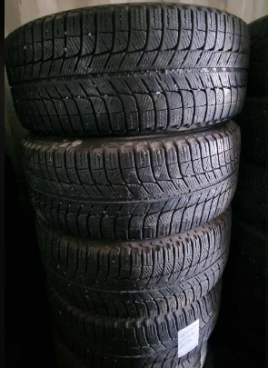 BMW vinterdäck inkl. fälg | 225/50R17 Michelin dubbfritt | Frakt inom SE 850:-
