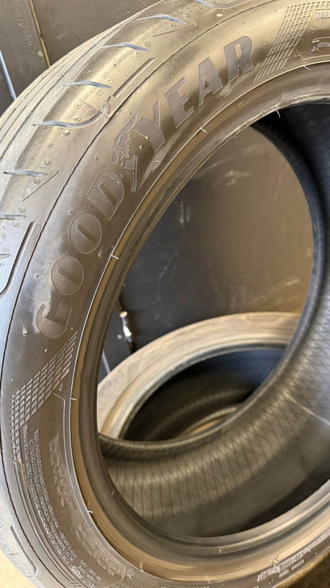 Goodyear Eagle F1 sommardäck 235/45 R18 – 2 st | Frakt 850:-
