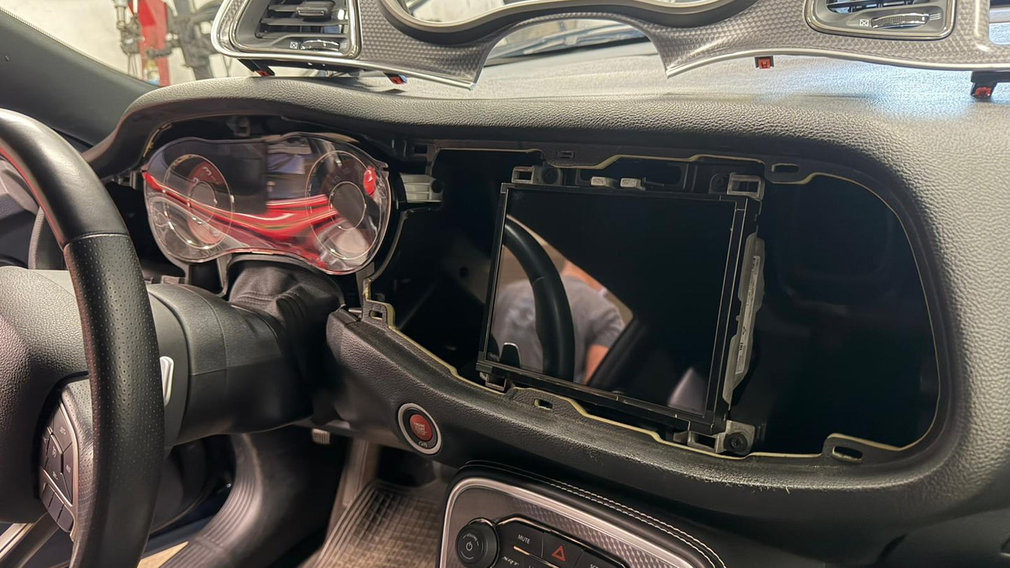 8,4" LCD Touchscreen Display för Uconnect 4C – Jeep, Dodge, Chrysler & RAM