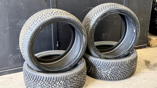 Nokian vinterdäck 235/40 R19 – Nyskick (10+ mm) – 4 st Nordisk friktion