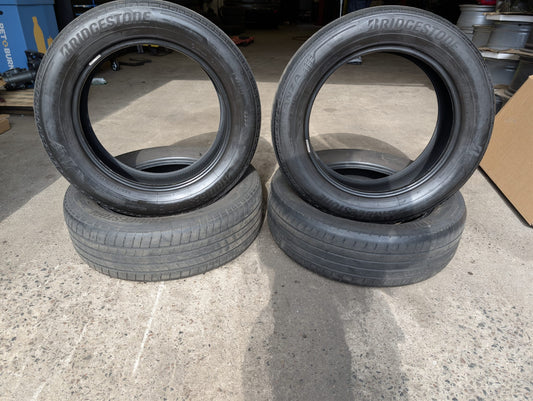Bridgestone Sommardäck 225/60 R18 – 4 st – Ca 5 mm Mönsterdjup ** REA**